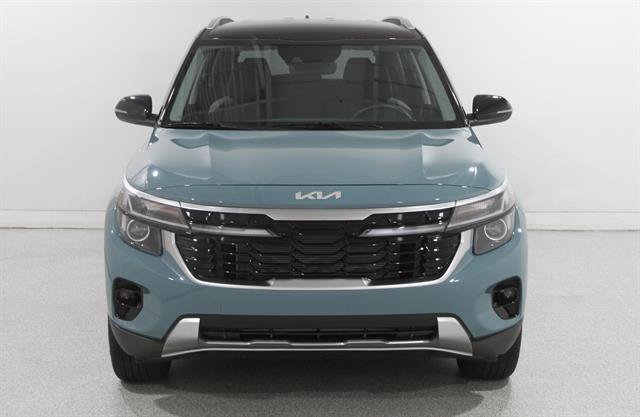 Used 2025 Kia Seltos S AWD/4WD image 2