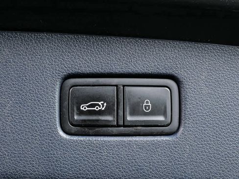 Used 2022 Genesis GV70 2.5T w/ Sport Prestige Package image 32