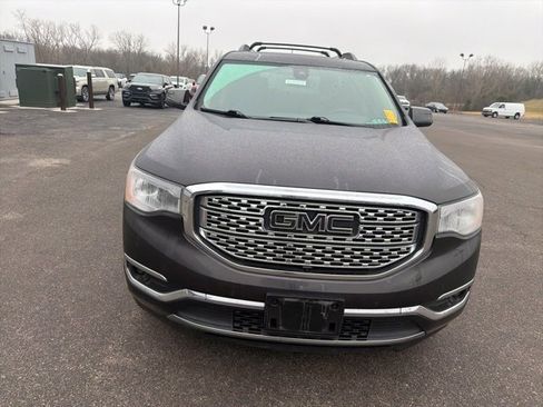 Used 2018 GMC Acadia Denali w/ Technology Package image 4