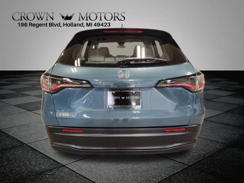 Certified 2023 Honda HR-V LX image 4