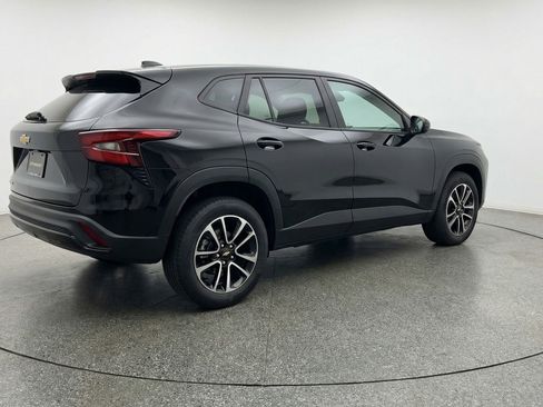 Used 2025 Chevrolet TrailBlazer LT image 9