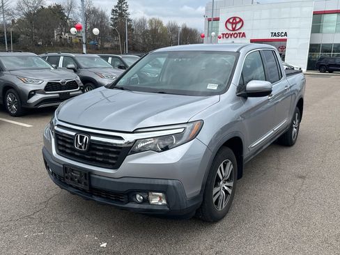 Used 2017 Honda Ridgeline RTS image 3