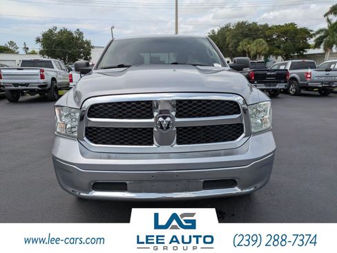 Used 2020 RAM 1500 Classic SLT w/ Luxury Group RWD image 7