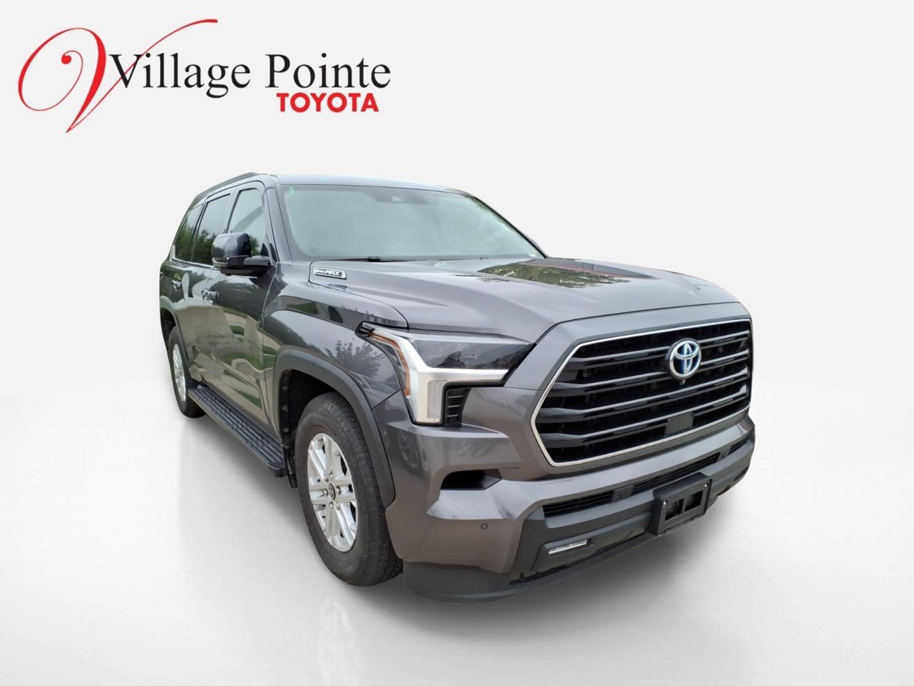 Used 2023 Toyota Sequoia SR5 w/ SR5 Premium Package RWD image 5