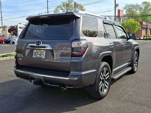 Used 2018 Toyota 4Runner Limited AWD/4WD image 6