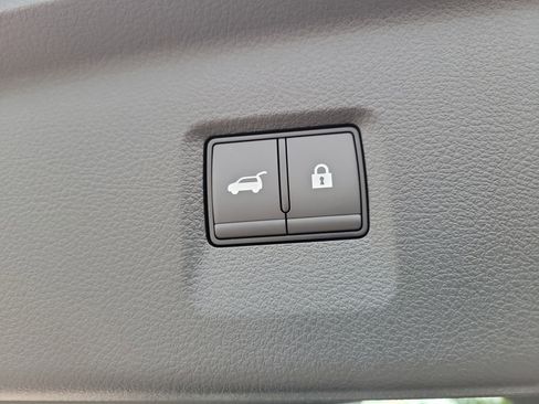 Certified 2026 INFINITI QX60 Luxe w/ Cargo Package image 8