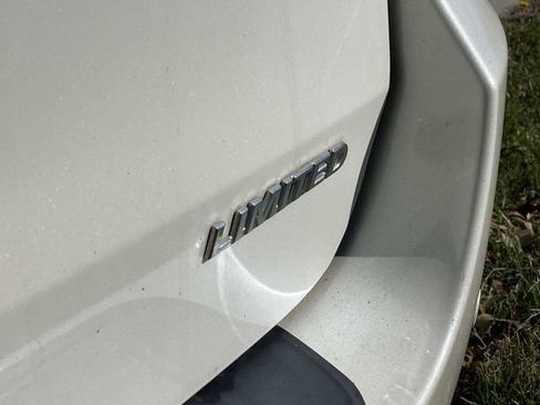 Used 2016 Toyota Sienna Limited image 9