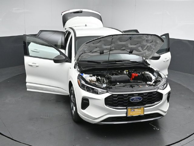 Certified 2024 Ford Escape ST-Line w/ Tech Pack #1 AWD/4WD image 54