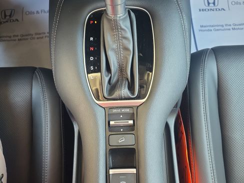 Used 2023 Honda HR-V EX-L image 22