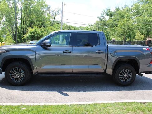 Used 2023 Toyota Tundra SR5 w/ SR5 Convenience Package AWD/4WD image 11