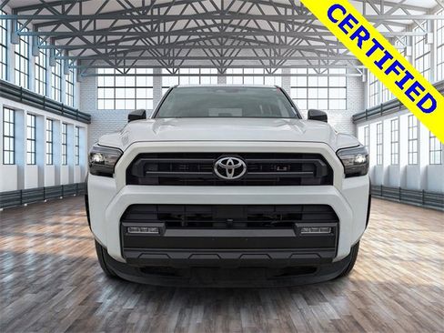 Used 2025 Toyota 4Runner SR5 image 9