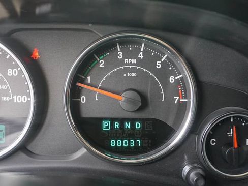 Used 2013 Jeep Wrangler Sport AWD/4WD image 15