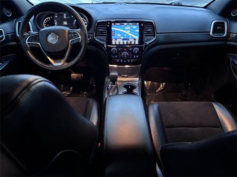Used 2020 Jeep Grand Cherokee Altitude image 25