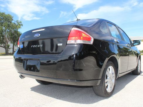 Used 2011 Ford Focus SEL w/ 301A Rapid Spec Order Code FWD image 23