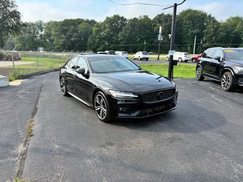 Used 2020 Volvo S60 T6 R-Design AWD/4WD image 3