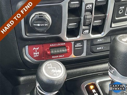 Certified 2024 Jeep Wrangler Willys image 33