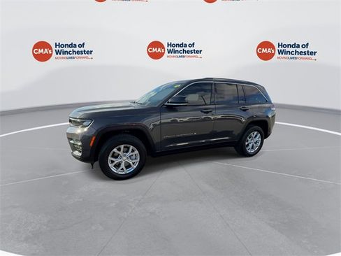 Used 2023 Jeep Grand Cherokee Limited w/ Luxury Tech Group II image 5