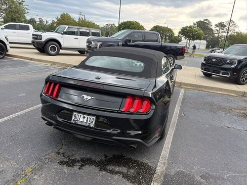 Used 2020 Ford Mustang Premium RWD image 9