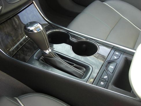 Used 2014 Chevrolet Impala LTZ image 9