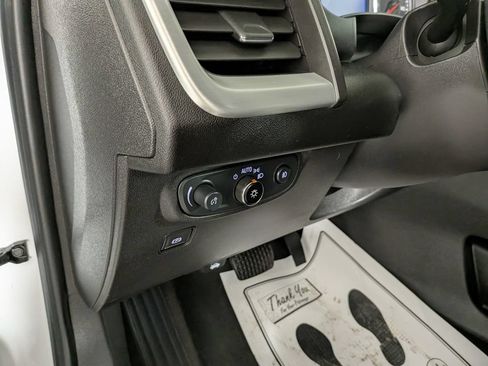 Certified 2024 GMC Terrain SLT AWD/4WD image 19