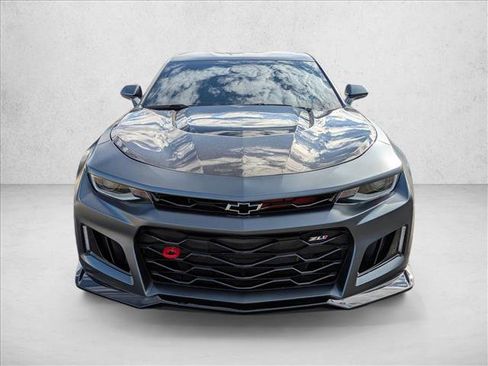 Used 2021 Chevrolet Camaro ZL1 image 2