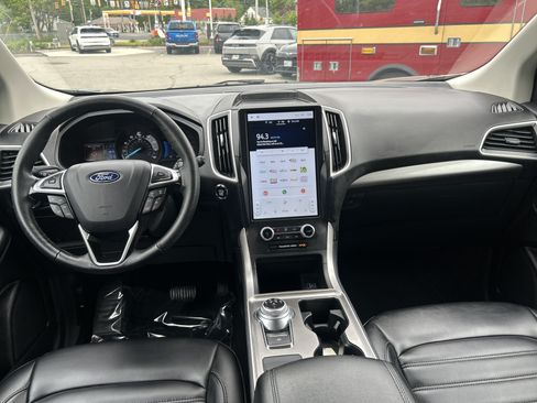 Used 2024 Ford Edge SEL AWD/4WD image 19