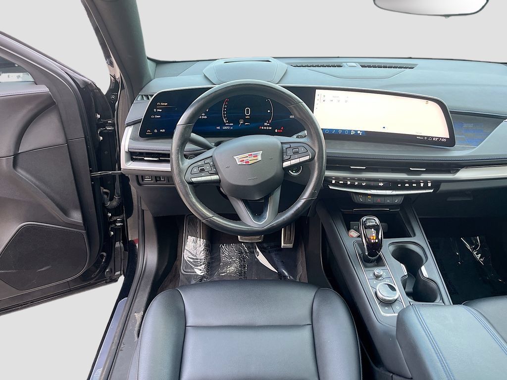 Used 2024 Cadillac XT4 Sport w/ Technology Package AWD/4WD image 24