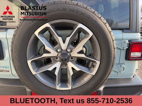 Used 2024 Jeep Wrangler Unlimited w/ Convenience Group image 10