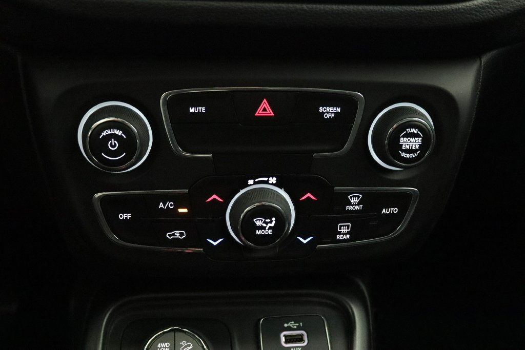 Used 2019 Jeep Compass Trailhawk AWD/4WD image 25