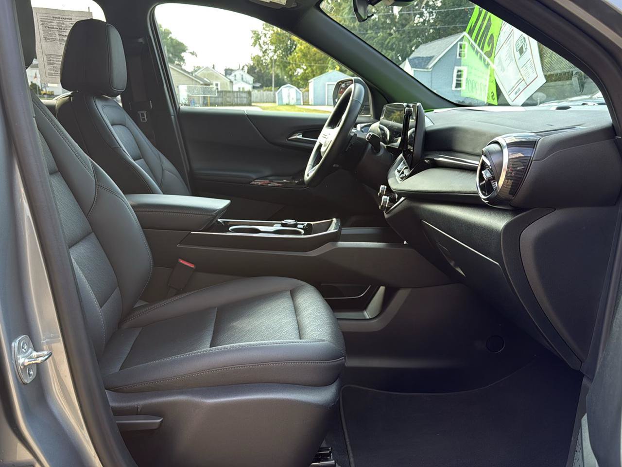 Used 2026 Chevrolet Equinox LT w/ Convenience Package II AWD/4WD image 25