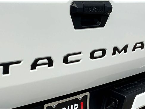 Used 2026 Toyota Tacoma SR5 image 30