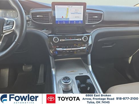 Used 2021 Ford Explorer Limited AWD/4WD image 22