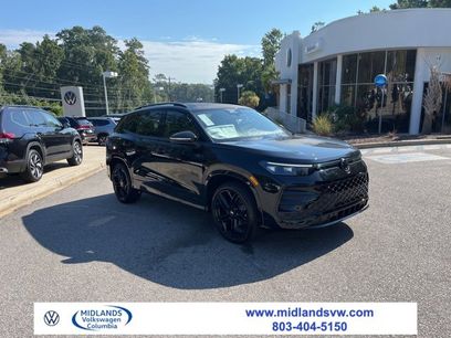 New 2025 Volkswagen Tiguan SE R-Line