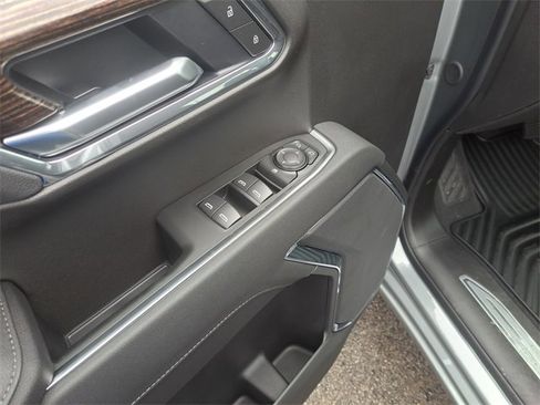 New 2026 GMC Sierra 1500 Elevation image 16