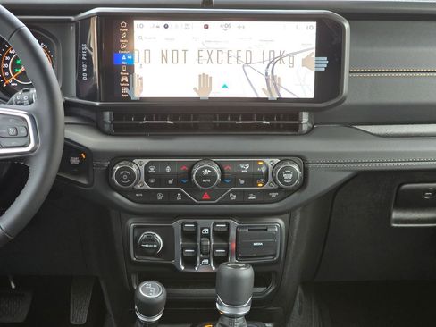 New 2026 Jeep Wrangler Sahara image 32