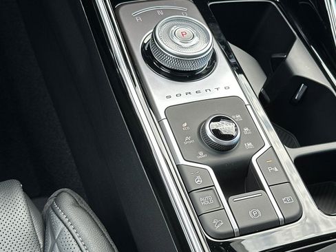 New 2026 Kia Sorento SX Prestige image 18