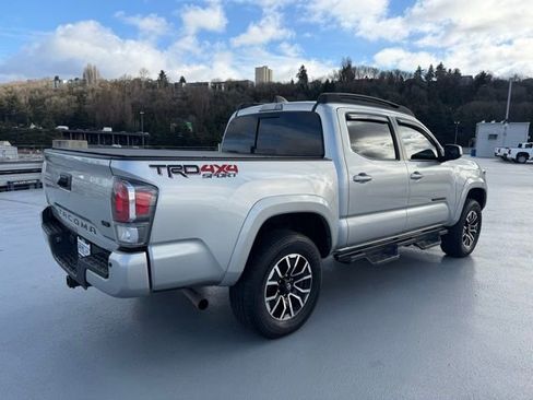 Used 2023 Toyota Tacoma TRD Sport w/ TRD Premium Sport Package image 5