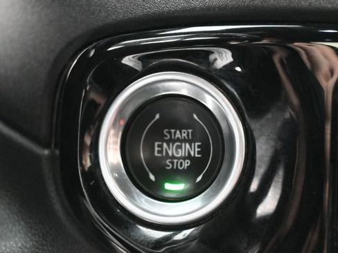 Used 2024 Chevrolet Silverado 2500 LT AWD/4WD image 16