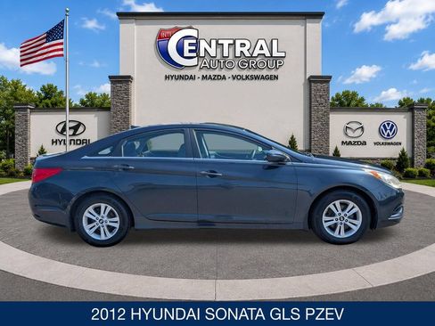 Used 2012 Hyundai Sonata GLS w/ Popular Equipment Pkg FWD image 9