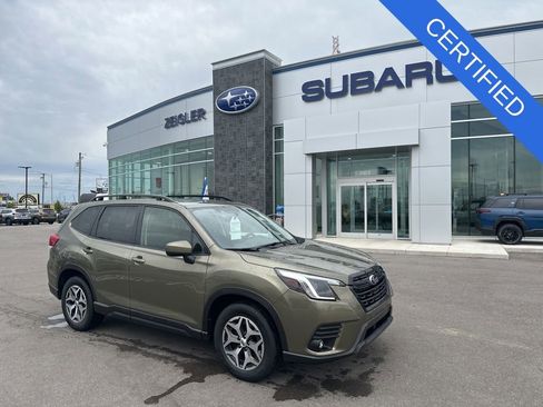 Certified 2024 Subaru Forester Premium AWD/4WD image 1