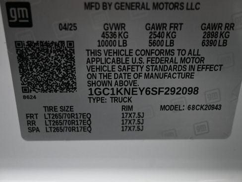 Used 2025 Chevrolet Silverado 2500 LT w/ Convenience Package AWD/4WD image 25