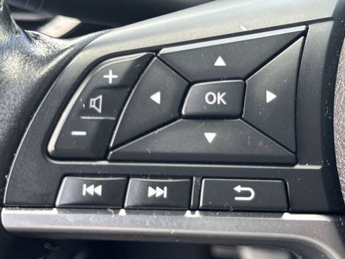 Used 2023 Nissan Sentra SV FWD image 24
