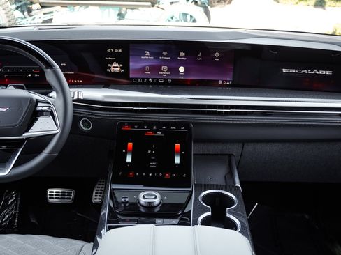 Used 2026 Cadillac Escalade V image 34