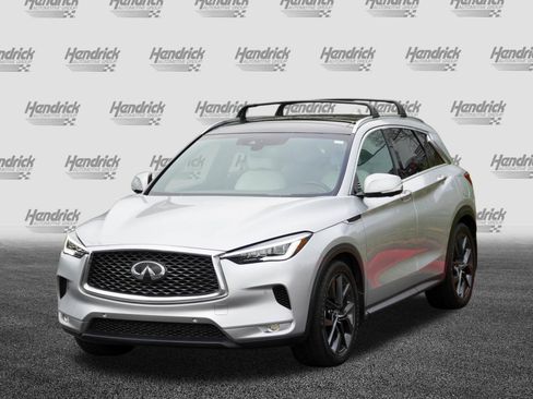 Used 2019 INFINITI QX50 Essential w/ Sensory Package image 5