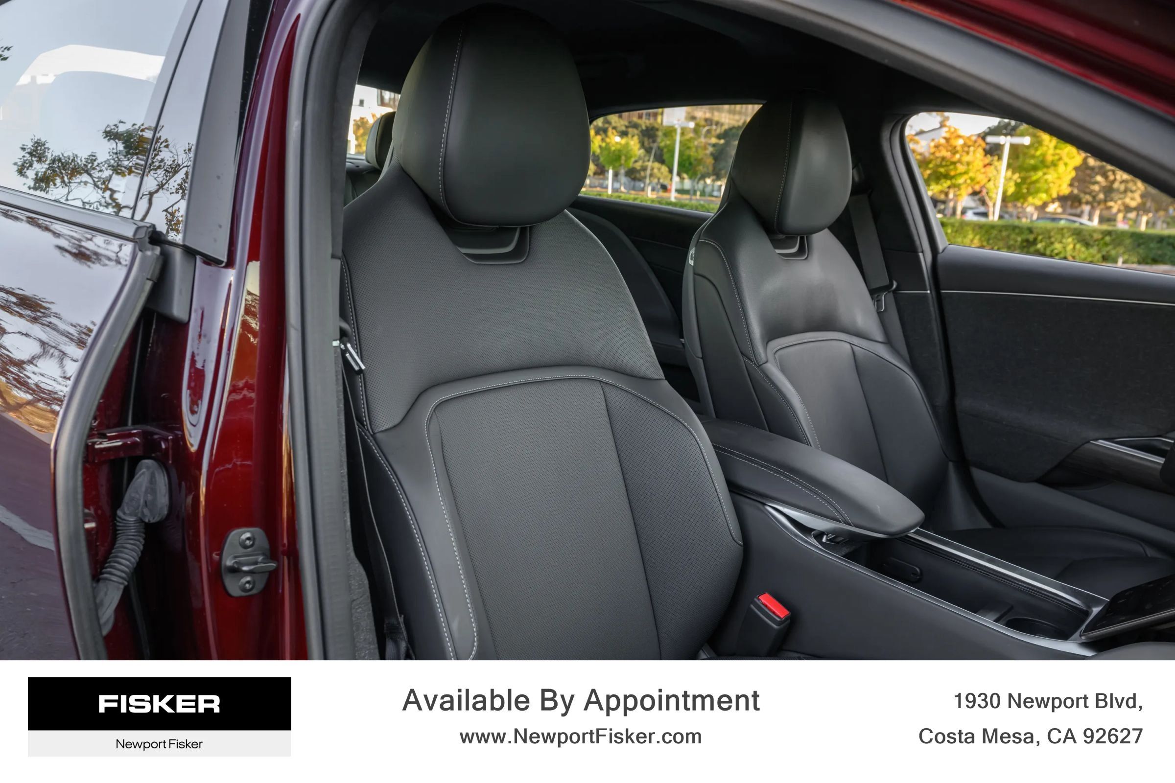 Used 2024 Lucid Air Pure RWD image 33