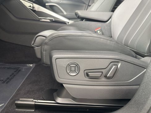 New 2025 Audi Q5 Prestige image 12