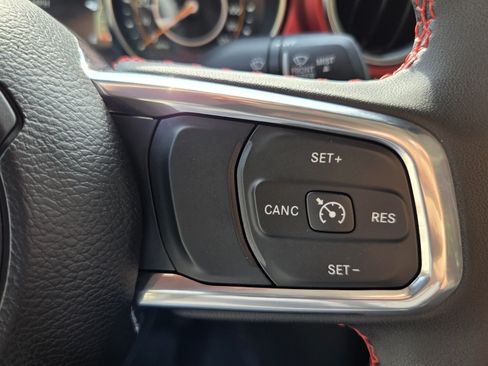 Used 2023 Jeep Gladiator Rubicon AWD/4WD image 39