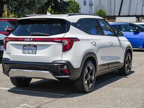 Used 2025 Kia Seltos S FWD image 9