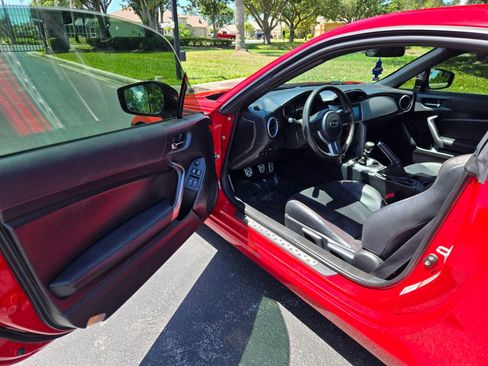 Used 2014 Subaru BRZ Limited RWD image 11
