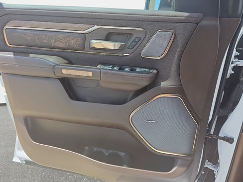 Used 2025 RAM 1500 Limited AWD/4WD image 25